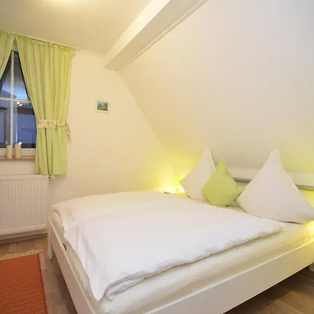 度假居 Gruppenferienhaus Im Sauerland 施马伦贝格